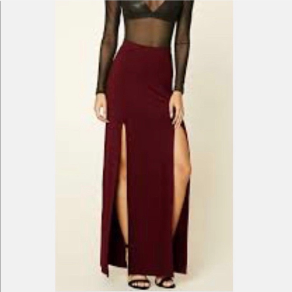 forever21 Maroon Maxi 2 split skirt